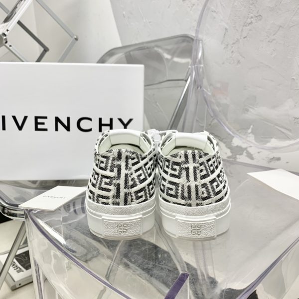 Givenchy Sneakers City Sport in 4G Raffia —Black/White - Image 3