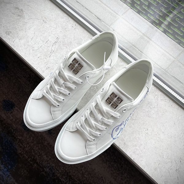 Givenchy Sneakers City Sport In Givenchy Print Leather - Image 2