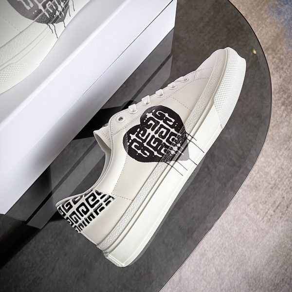 Givenchy Sneakers In Leather With Tag Effect 4G Print - Image 2