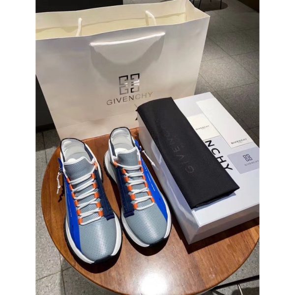 Givenchy Spectre Low-Top Sneakers - Image 2
