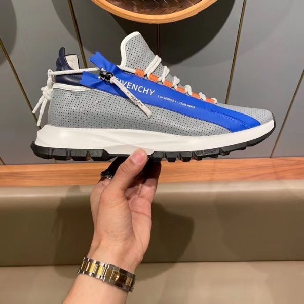 Givenchy Spectre Low-Top Sneakers - Image 5