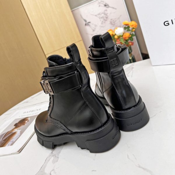 Givenchy Terra Boots In Leather With 4G Buckle - Image 2