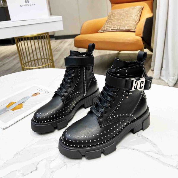 Givenchy Terra Boots In Leather With 4G Buckle With Studs - Image 4