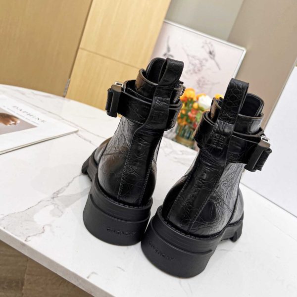 Givenchy Terra Boots In Leather With 4G Buckle - Image 2