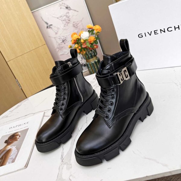 Givenchy Terra Boots In Leather With 4G Buckle - Image 5