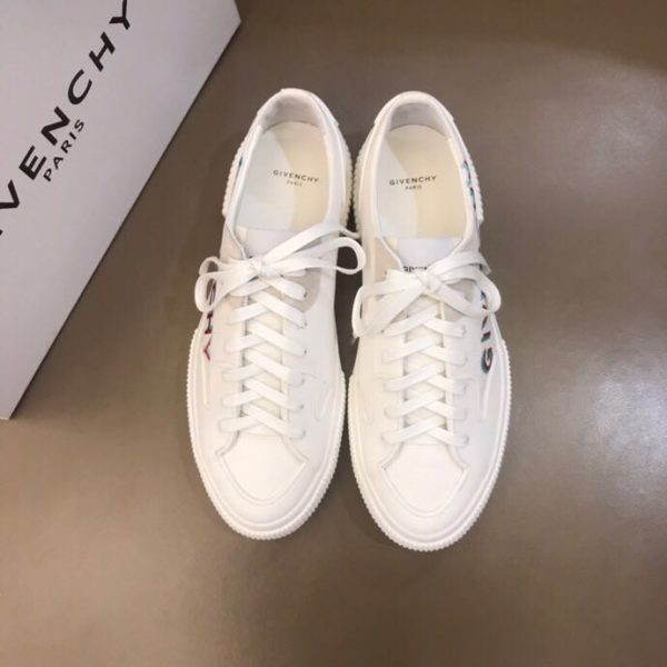 Givenchy Logo Print Low-Top Sneakers - Image 2