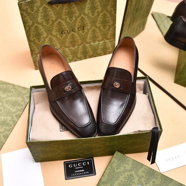Gucci Men's Loafer With Interlocking G