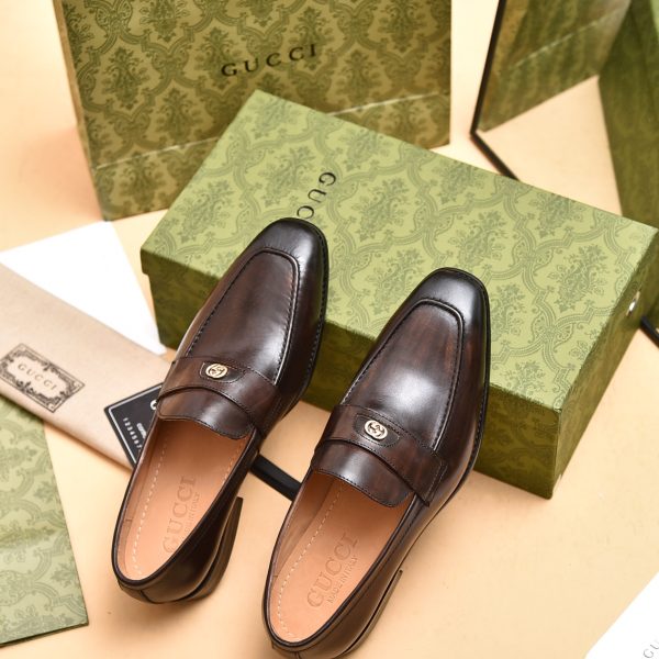 Gucci Men's Loafer With Interlocking G - Image 6