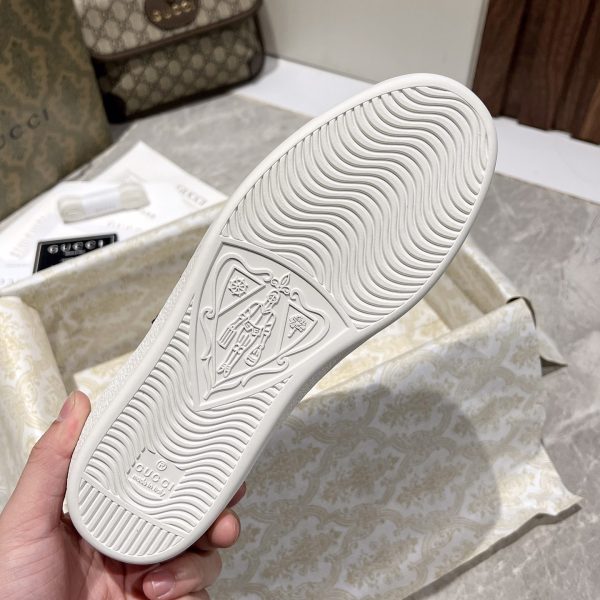 Gucci Snake Logo Basket Sneaker - Image 5