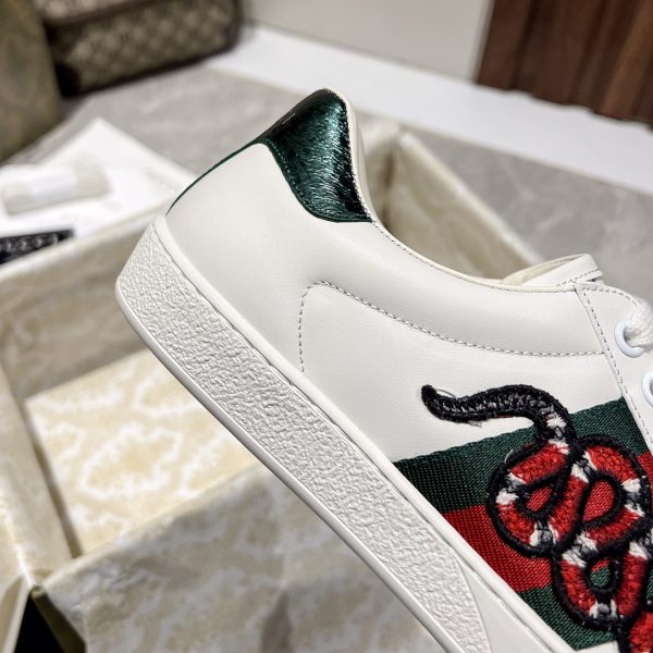 Gucci Snake Logo Basket Sneaker - Image 8
