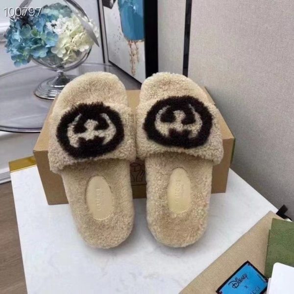 Gucci Women's Slide Sandal With Wool