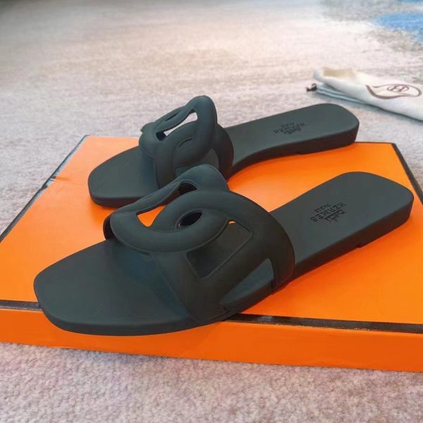 Hermes Rubber Aloha Sandals 37 Black