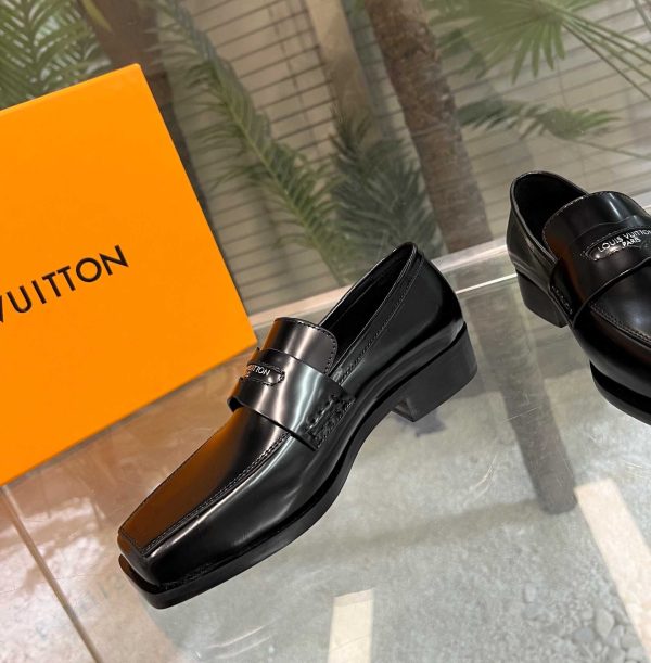 Louis Vuitton Connelly Flat Loafer 1AAOKF - Image 8