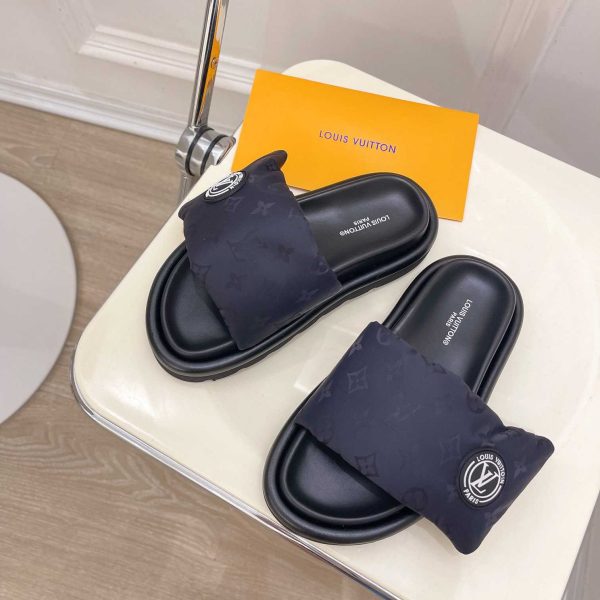 Louis Vuitton Pool Pillow Comfort Mule - Image 4
