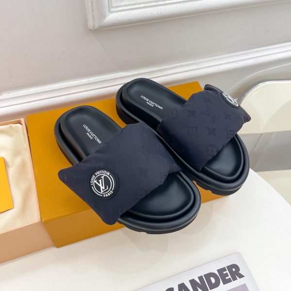 Louis Vuitton Pool Pillow Comfort Mule - Image 5