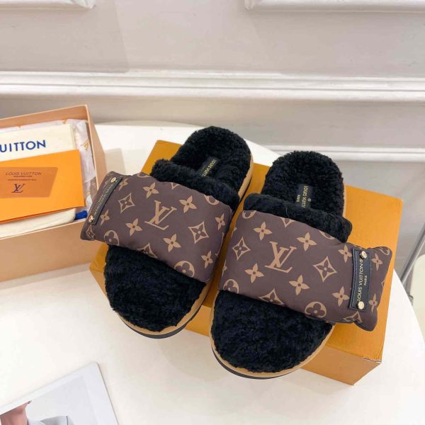 Louis Vuitton Slipper Pillow Flat Comfort Mule 1AAM3L - Image 5