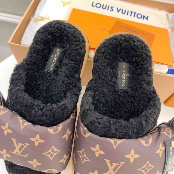Louis Vuitton Slipper Pillow Flat Comfort Mule 1AAM3L - Image 6