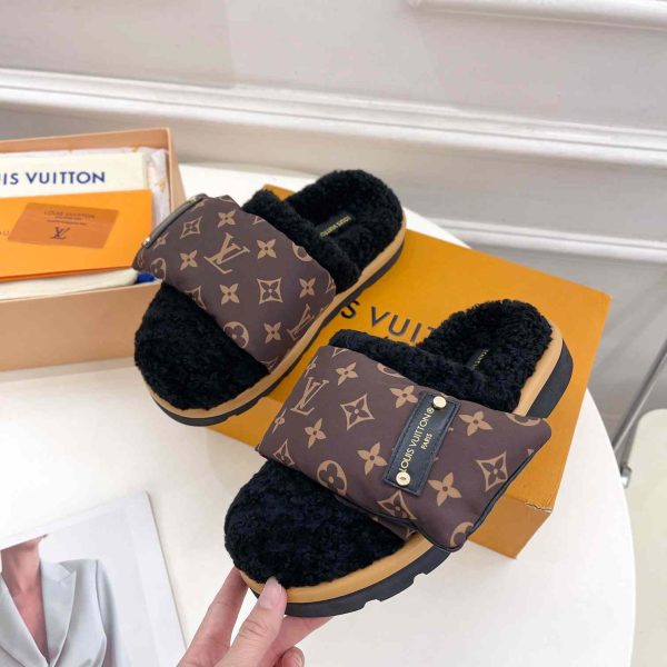 Louis Vuitton Slipper Pillow Flat Comfort Mule 1AAM3L - Image 7