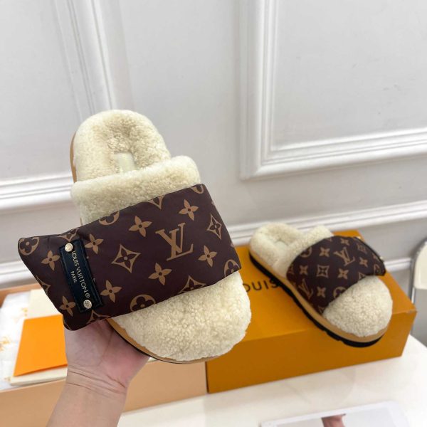 Louis Vuitton Slipper Pillow Flat Comfort Mule 1AAM41 - Image 3