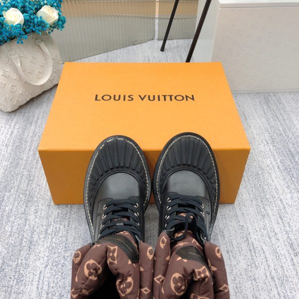 Louis Vuitton Lv Beaubourg Ankle Boot 1A94N6 - Image 3