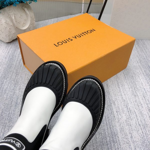 Louis Vuitton Lv Beaubourg Ankle Boot 1A9GYA - Image 4