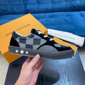 Louis Vuitton LV Ollie Sneaker 1A9YTQ
