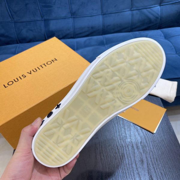 Louis Vuitton LV Ollie Sneaker - Image 3