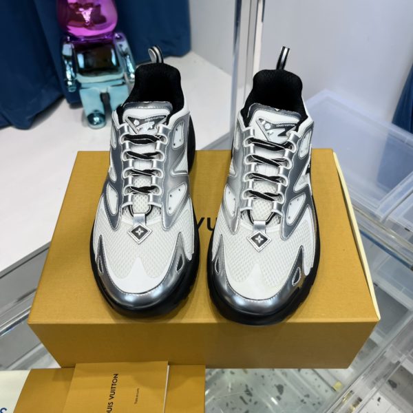 Louis Vuitton LV Runner Tatic Sneaker 1AA784 - Image 4