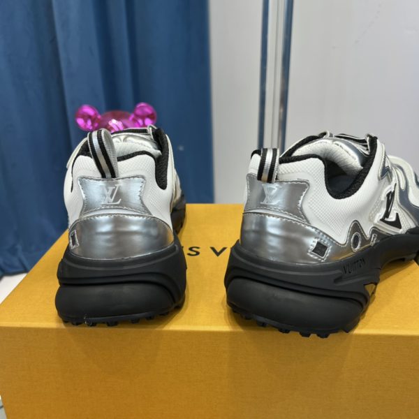 Louis Vuitton LV Runner Tatic Sneaker 1AA784 - Image 5