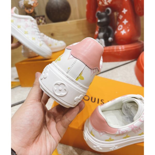 Louis Vuitton Monogram Sneaker - Image 7