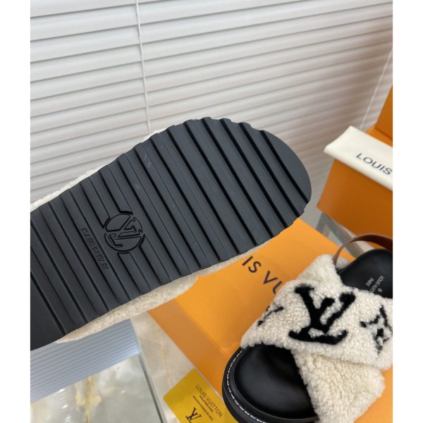 Louis Vuitton Paseo Flat Comfort Sandal - Image 3