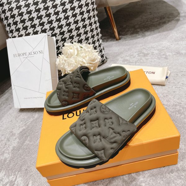 Louis Vuitton Pool Pillow Comfort Mule 1AA1E8 - Image 2