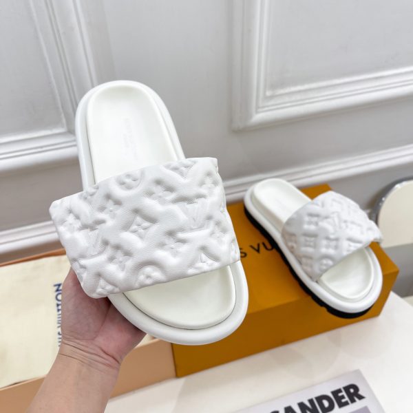 Louis Vuitton Pool Pillow Comfort Mule 1AABKV - Image 6
