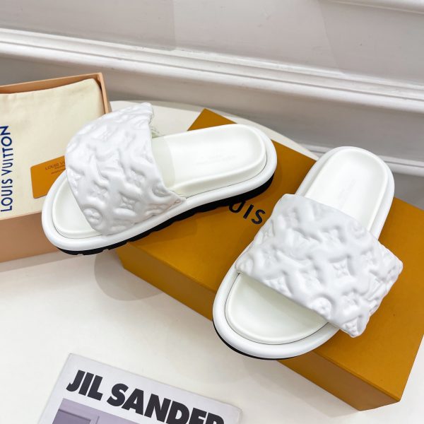 Louis Vuitton Pool Pillow Comfort Mule 1AABKV - Image 8