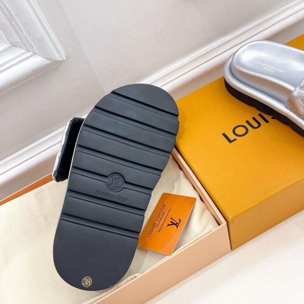 Louis Vuitton Pool Pillow Comfort Mule 1AACEM - Image 7