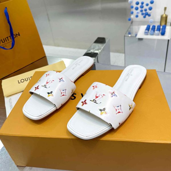 Louis Vuitton Revival Flat Mule 1AAORI