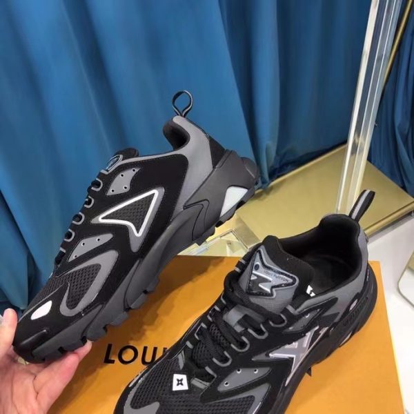 Louis Vuitton Runner Tatic Sneaker 1A9UNT - Image 6