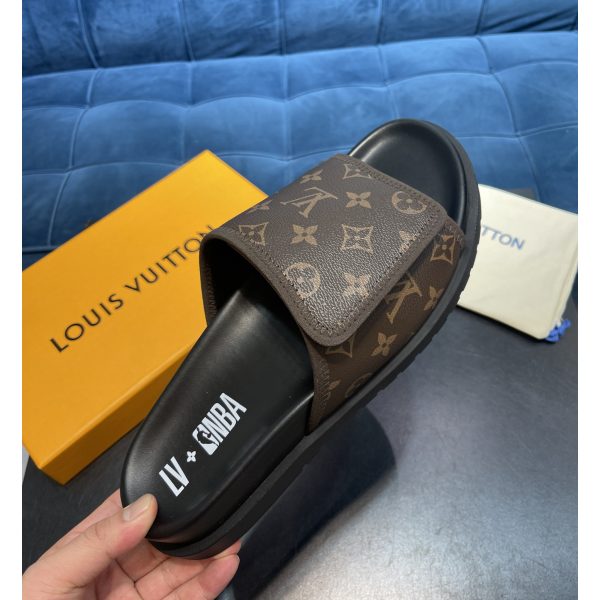 Louis Vuitton x NBA Monogram Slipper - Image 2