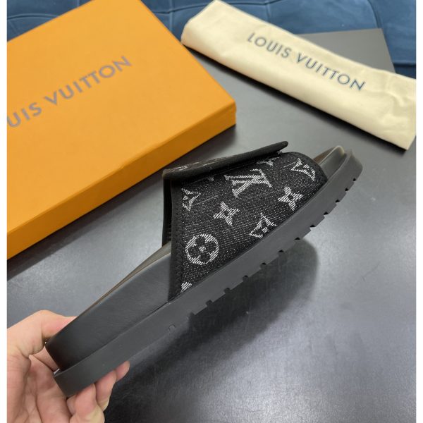 Louis Vuitton x NBA Monogram Slipper - Image 3