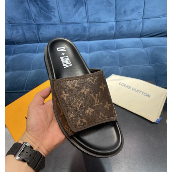Louis Vuitton x NBA Monogram Slipper - Image 7