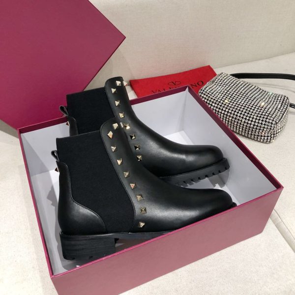 Valentino Rockstud Ankle Boot 20 MM - Image 5