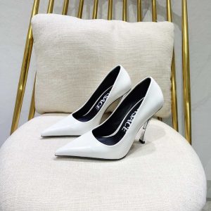 Versace Pin-Point Pumps