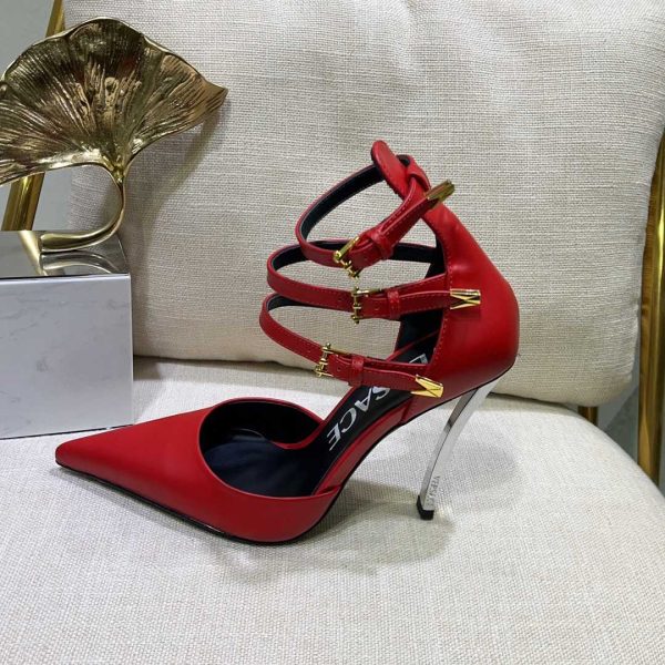 Versace Pin-Point Pumps